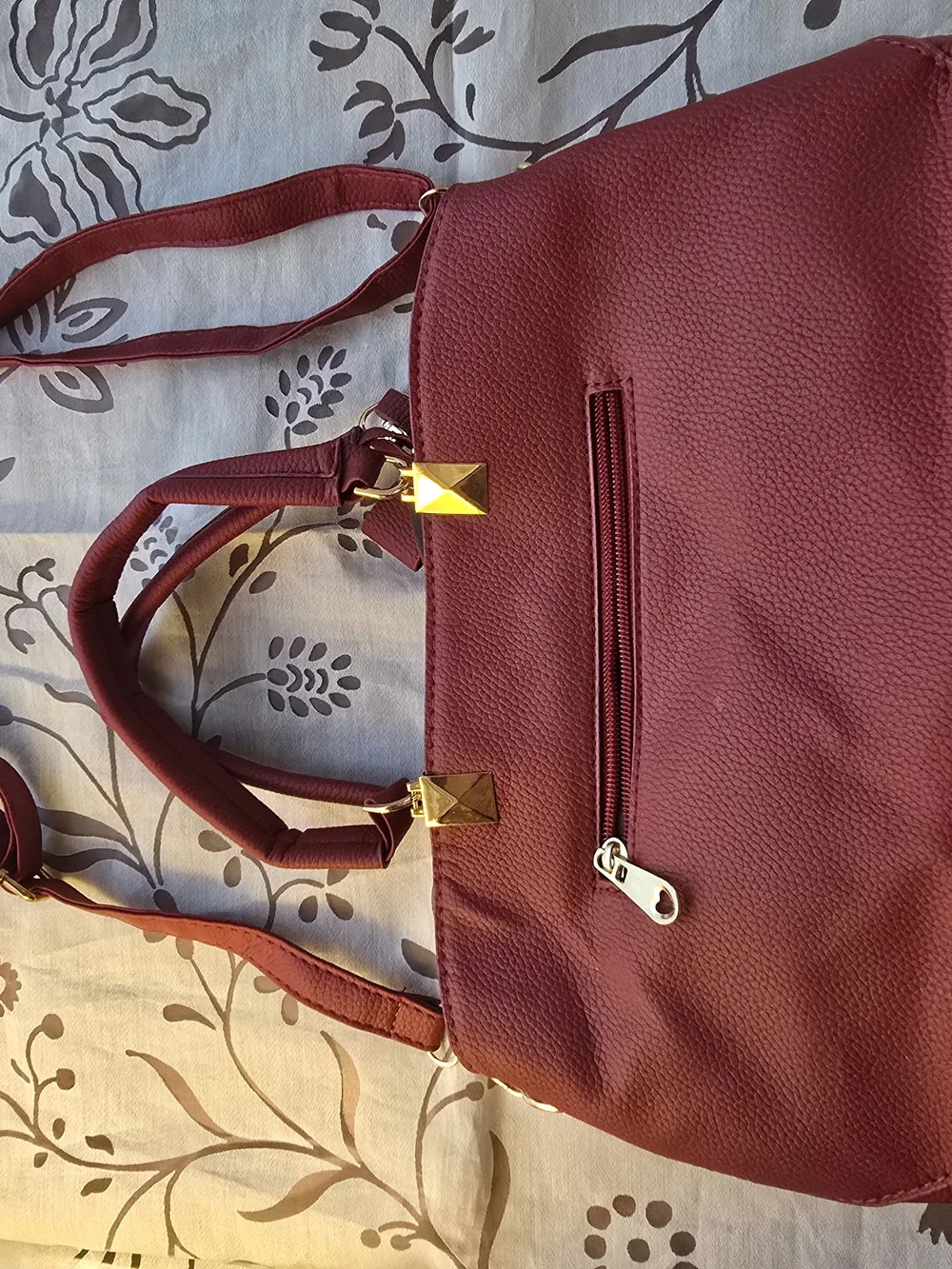 Elegant Women's Burgundy Tote Bag - Picture 3 of 5
